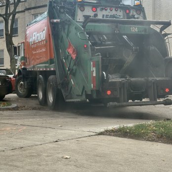 Flood Brothers Disposal - Flood brothers truck #124 that damaged our grass. - Junk Removal & Hauling Near Me - Oakbrook Terrace, Illinois Flood Brothers Disposal - Flood brothers truck #124 that damaged our grass. - Junk Removal & Hauling Near Me - Oakbrook Terrace, Illinois