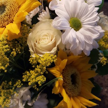 Thurston Flowers - Very fresh flowers - Florists Near Me - Springfield, Oregon