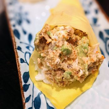BF Miyabi - Zig zag soft shell crab hand roll - Sushi Bars Near Me - Roseville, California BF Miyabi - Zig zag soft shell crab hand roll - Sushi Bars Near Me - Roseville, California