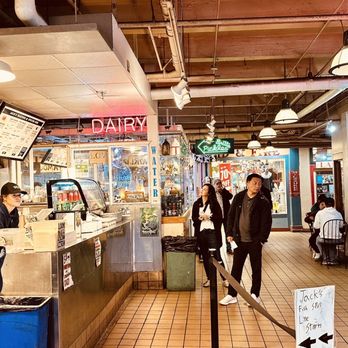Jack's Fish Spot - customers at the counter - Seafood Markets Near Me - Seattle, Washington Jack's Fish Spot - customers at the counter - Seafood Markets Near Me - Seattle, Washington