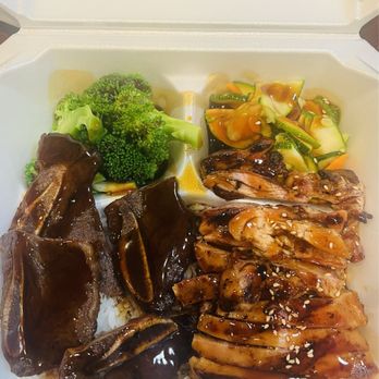 Taisho - Combo mix plate: short ribs/teriyaki chicken. Under $12 bucks - a steal! - Japanese Near Me - Monrovia, California