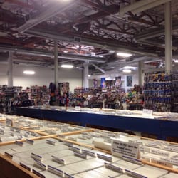 Comics-N-Stuff - Large and spacious comic stuff... Not enough anime stuff...