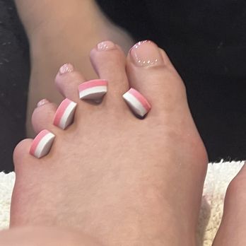 TRACY Nail & Beauty - A French tip? - Nail Salons Near Me - Saint Cloud, Florida TRACY Nail & Beauty - A French tip? - Nail Salons Near Me - Saint Cloud, Florida