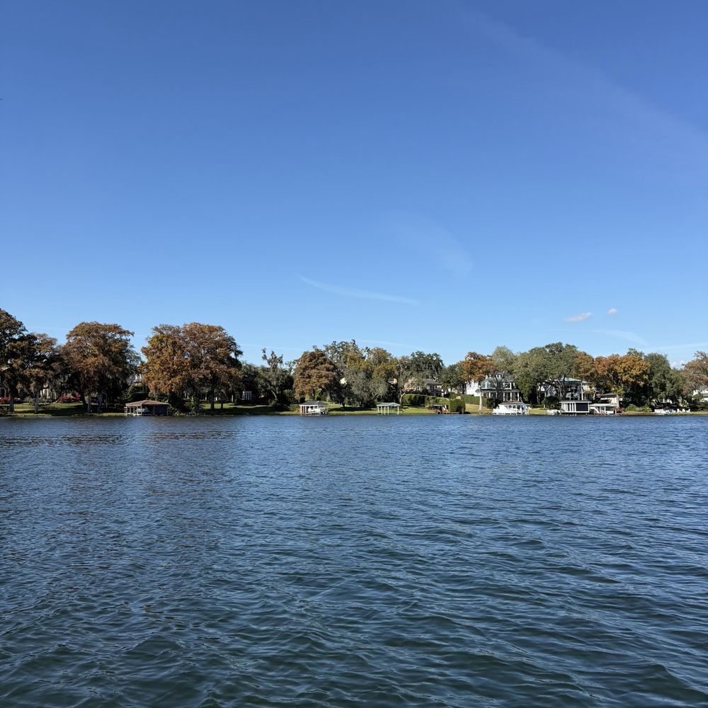 Scenic Boat Tour - Boat Tours Near Me - Winter Park, Florida Scenic Boat Tour - Boat Tours Near Me - Winter Park, Florida