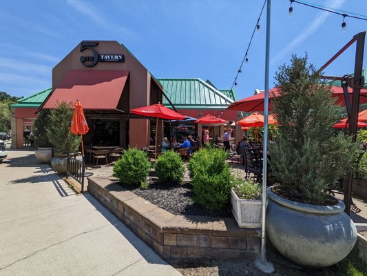 5th Tavern Clarkston by null
