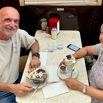 Hildebrandt's - Ice Cream & Frozen Yogurt Near Me - Williston Park, New York