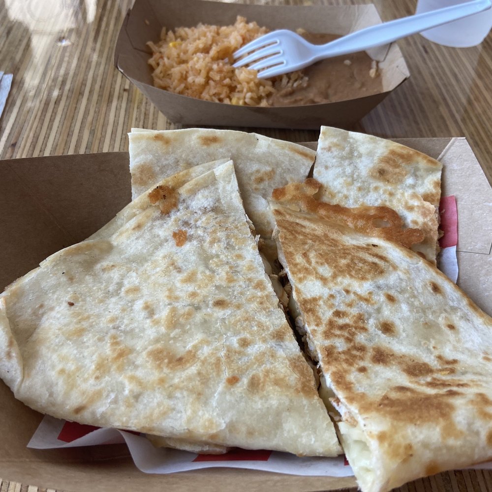 Salsa Limón - Chicken Quesadilla w/ Beans and Rice - Tacos Near Me - Fort Worth, Texas Salsa Limón - Chicken Quesadilla w/ Beans and Rice - Tacos Near Me - Fort Worth, Texas
