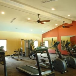 Chateau Knoll - Workout Facility