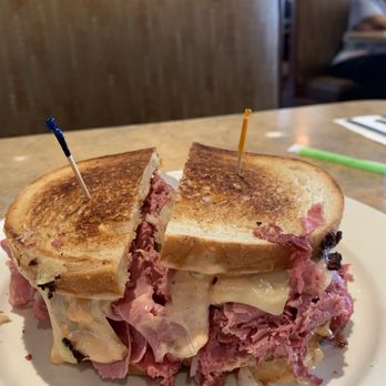 Ben & Irv's - Amazing Reuben sandwich - Delis Near Me - Huntingdon Valley, Pennsylvania