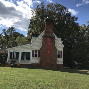SummerWind Vineyard - Wine Tasting Room Near Me - Smithfield, Virginia SummerWind Vineyard - Wine Tasting Room Near Me - Smithfield, Virginia
