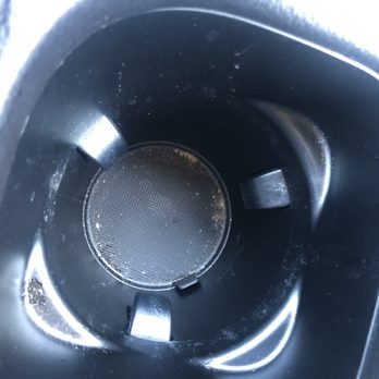 Five Points Car Wash - Cup holder not wiped - Car Wash Near Me - Ventura, California