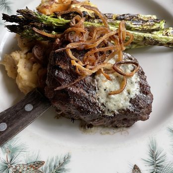 Narrow Gauge Restaurant - Filet mignon - New American Near Me - Oakhurst, California Narrow Gauge Restaurant - Filet mignon - New American Near Me - Oakhurst, California
