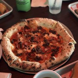 SWEET & SPICY PIZZA