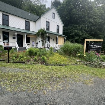 The Yarra - Bed & Breakfast Near Me - Roscoe, New York