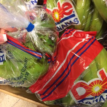 Commissary - Nasty black stuff in the back of bananas - Grocery Near Me - Honolulu, Hawaii