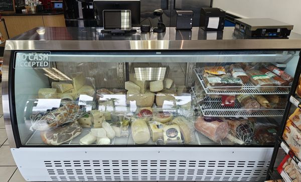 Gusto Grocery Deli & Bistro by null