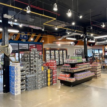 Half Time - Interior - Beer, Wine & Spirits Near Me - Mamaroneck, New York
