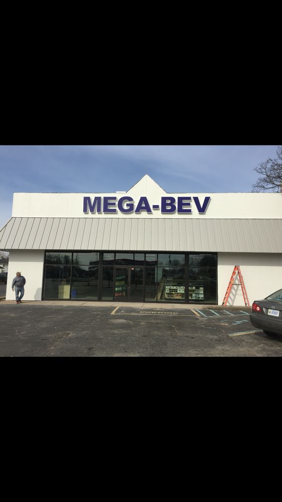 MEGABEV Updated September 2024 304 N Broadway St, Hastings