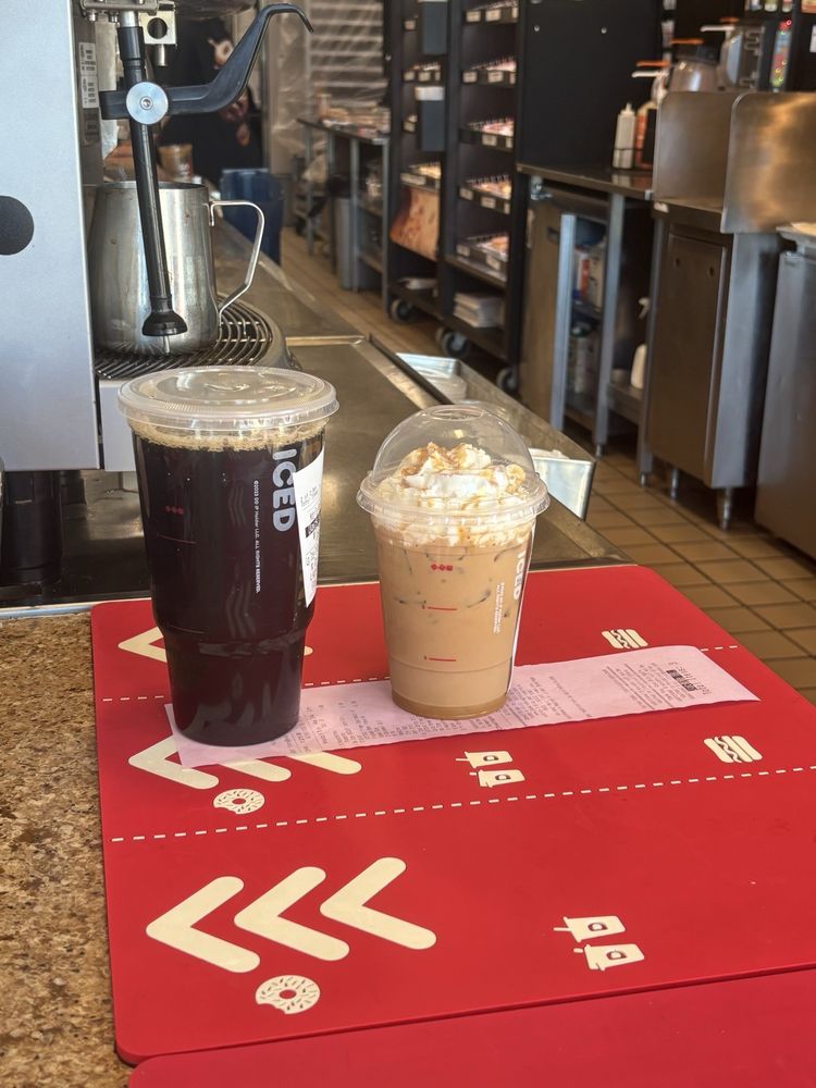 Dunkin' Logo