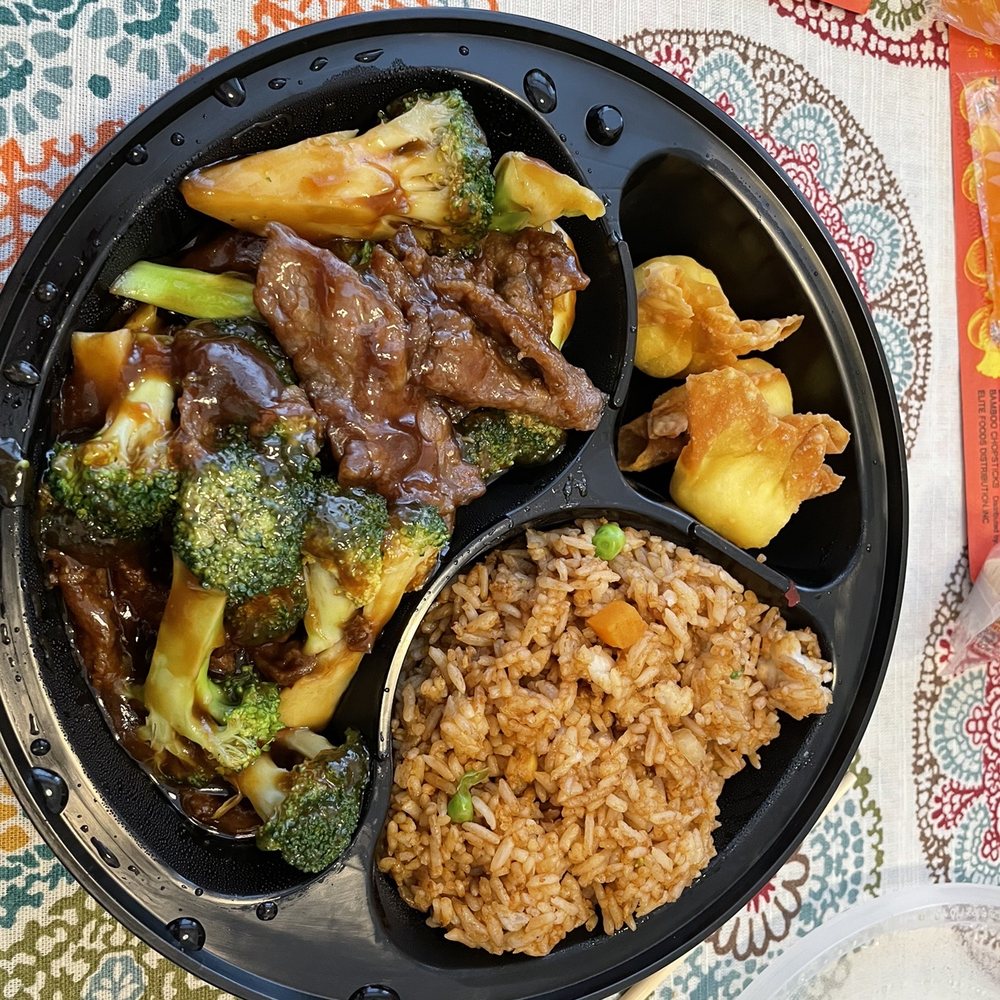 Chopstixx - Beef broccoli with fry rice - lunch - Chinese Near Me - Elkridge, Maryland Chopstixx - Beef broccoli with fry rice - lunch - Chinese Near Me - Elkridge, Maryland