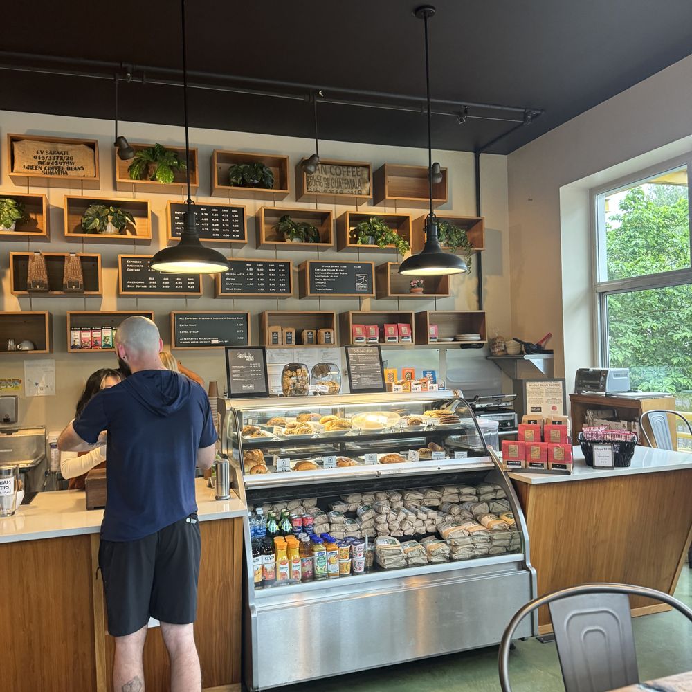 Eastlake Coffee + Cafe - storefront - Coffee & Tea Near Me - Seattle, Washington