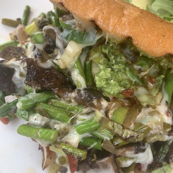 Flower House Cafe - Veggie Sandwich - New American Near Me - Langley, Washington