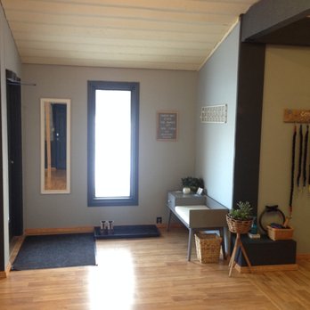Waveforms Pilates - Entry - Trainers Near Me - Neenah, Wisconsin Waveforms Pilates - Entry - Trainers Near Me - Neenah, Wisconsin
