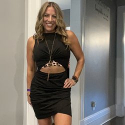 Q's Sunless Tanning