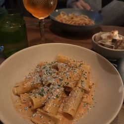 Cancino - Salmon rigatoni
