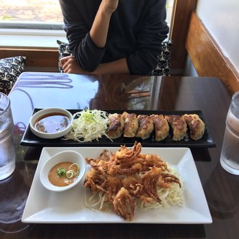 Boru Ramen - Gyoza were meaty, calamari was ok - Ramen Near Me - Arlington, Virginia
