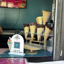 Fiesta Scoop Ice Cream Shop & Cafe
