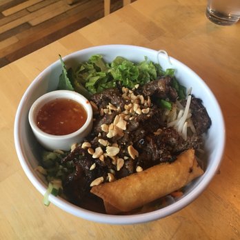 Huế - Bun thit nuong - Vietnamese Near Me - Milwaukee, Wisconsin