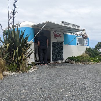 Nin's Bin - Nin's Bin, Kaikoura - Food Trucks Near Me - Kaikoura, CAN Nin's Bin - Nin's Bin, Kaikoura - Food Trucks Near Me - Kaikoura, CAN