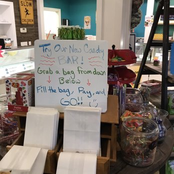 Charlie's Round the Corner - Candy bar - Ice Cream & Frozen Yogurt Near Me - Saugatuck, Michigan Charlie's Round the Corner - Candy bar - Ice Cream & Frozen Yogurt Near Me - Saugatuck, Michigan