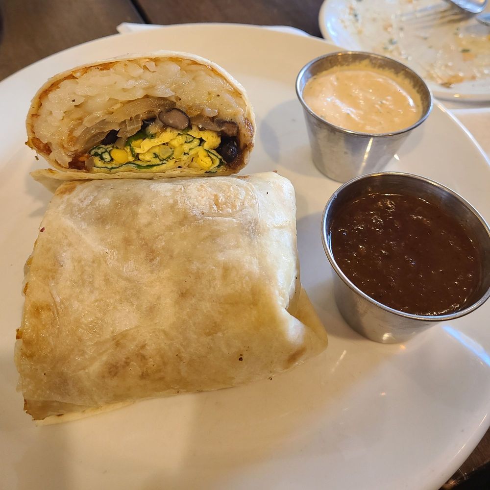 Highland Grill - Breakfast Burrito - Cocktail Bars Near Me - Saint Paul, Minnesota