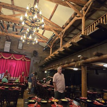 Hoop-Dee-Doo Musical Revue - Performing Arts Near Me - Lake Buena Vista, Florida Hoop-Dee-Doo Musical Revue - Performing Arts Near Me - Lake Buena Vista, Florida