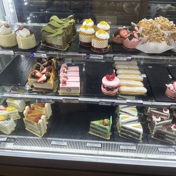 Le Macaron French Pastries - Cakes, Mousse, all sort of yummy desserts! - Coffee & Tea Near Me - Gaithersburg, Maryland