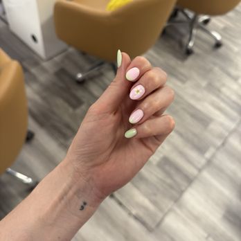 Friendly Nails - Nail Salons Near Me - Alhambra, California