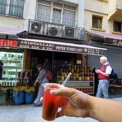 Arıoğulları Petek Turşuları - Have some pickle juice (tarsulu su)