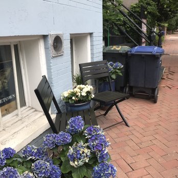 Café Georgetown - Pretty! - Coffee & Tea Near Me - Washington, DC, District of Columbia