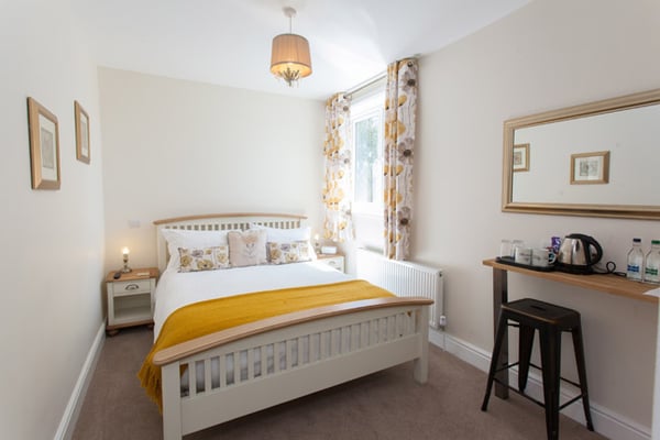 The White Hart by null