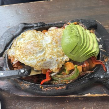 Mex Cocina Cafe - Breakfast skillet - Desserts Near Me - Burbank, California