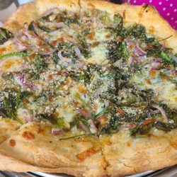 Cucinella’s Pizzeria - Grandpa Peto Pizza