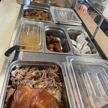 Gutiz Bakery & Cafe - Food Display - Latin American Near Me - East Haven, Connecticut Gutiz Bakery & Cafe - Food Display - Latin American Near Me - East Haven, Connecticut