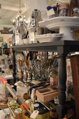 Brentwood General Store by null