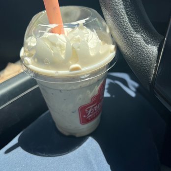 Freddy's Frozen Custard & Steakburgers - Reeses Creamy Peanut Butter Shake - Hot Dogs Near Me - Duluth, Georgia Freddy's Frozen Custard & Steakburgers - Reeses Creamy Peanut Butter Shake - Hot Dogs Near Me - Duluth, Georgia