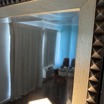 Pacifica Beach Hotel - Stuff on the mirror - Hotels Near Me - Pacifica, California Pacifica Beach Hotel - Stuff on the mirror - Hotels Near Me - Pacifica, California