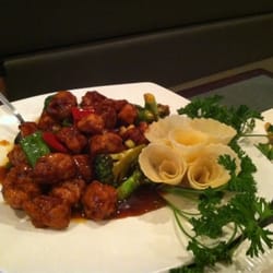 Pine Garden - General Tso Chicken