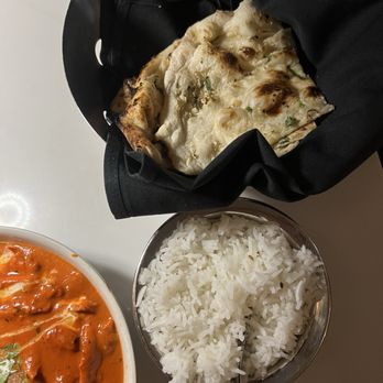 Tabla - Garlic Naan - Indian Near Me - Atlanta, Georgia