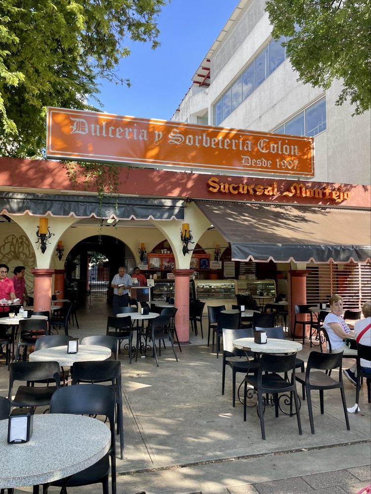 Dulcería y Sorbetería Colón sucursal Montejo